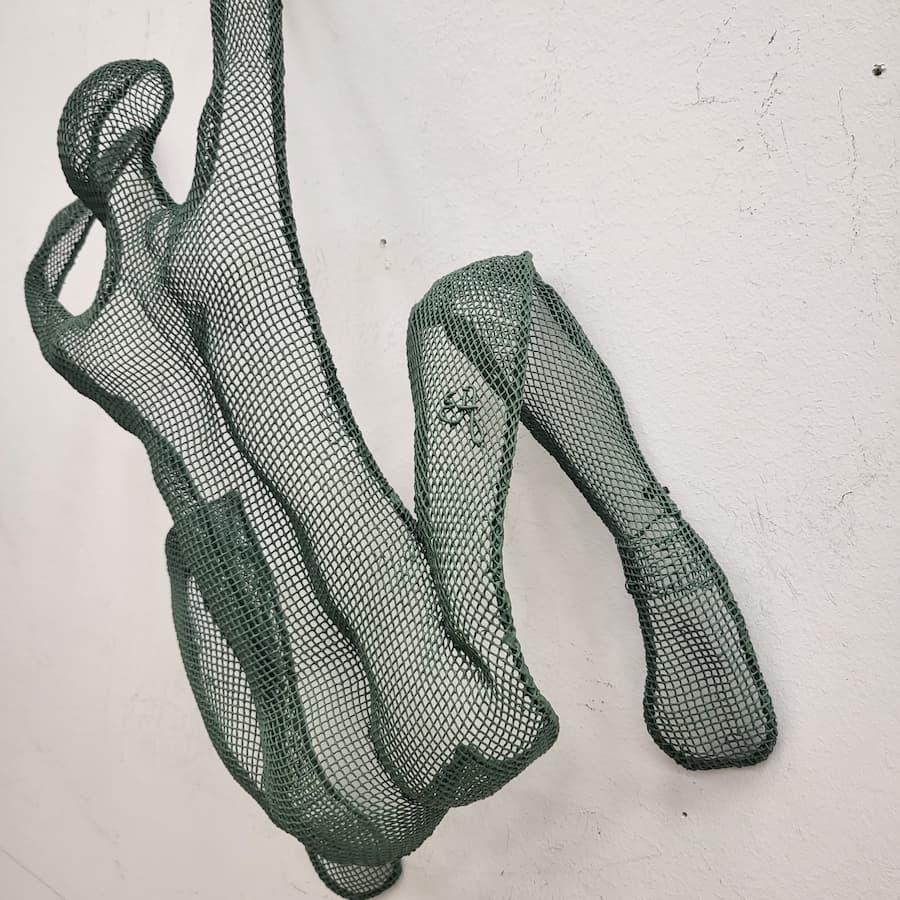 2030- Green wall climber - Image 3